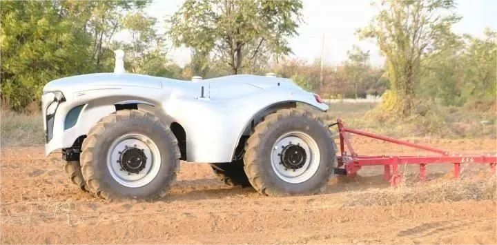 La tendance de développement du tracteur agricole sans pilote